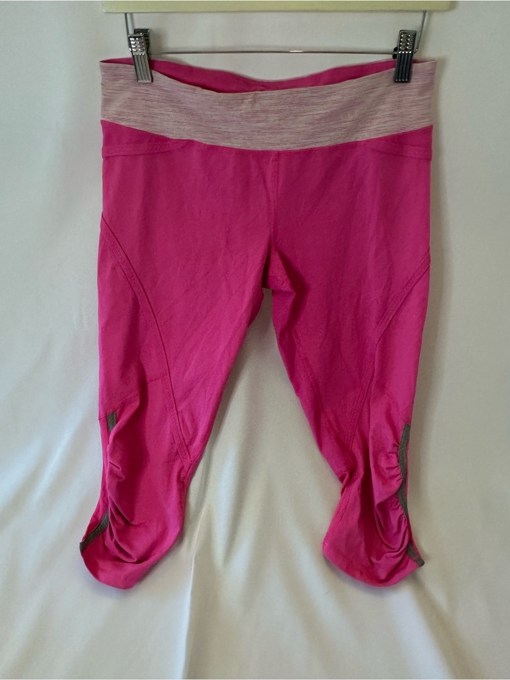 Lululemon Women 8 Run Pace Cropped Leggings Pinkelicious Wee Are From Space Pink